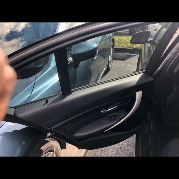 2013 3 series BMW 320i main image 13